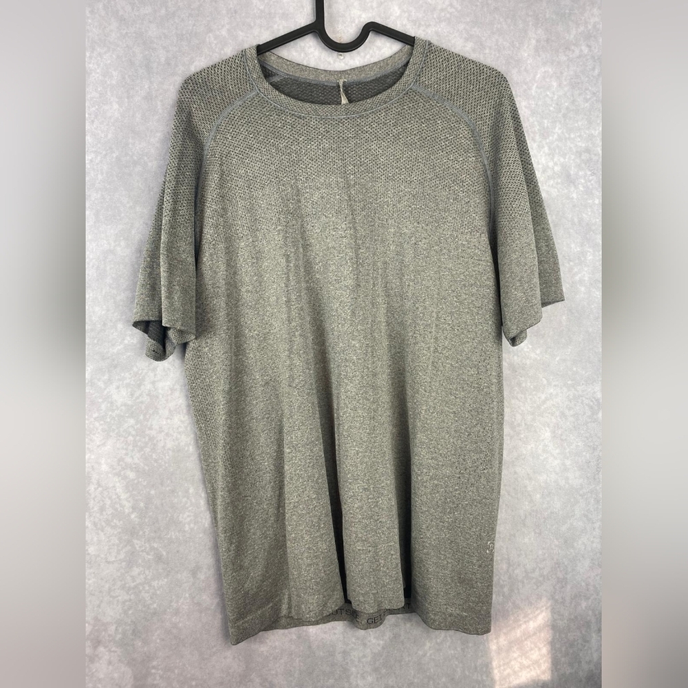 Lululemon Metal Vent Tech Short Sleeve Medium Slate/White